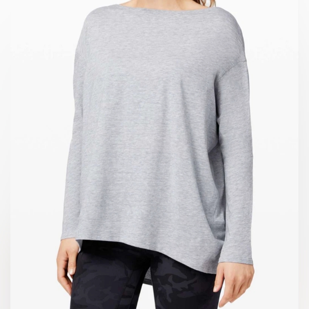 Lululemon Back In Action Long Sleeve Top Size L